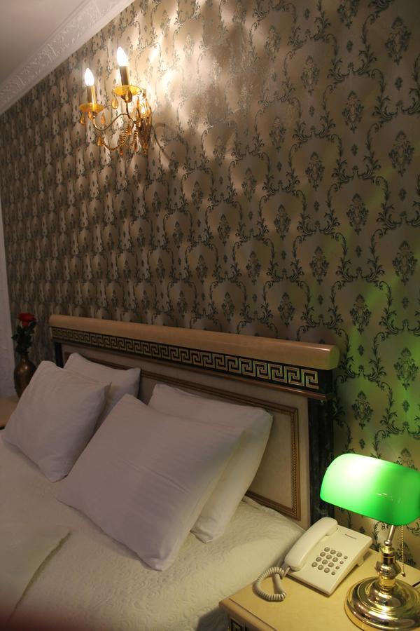 Hotel Adria Prishtine Bagian luar foto